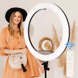 Professional Remote 22-inch Ring Light